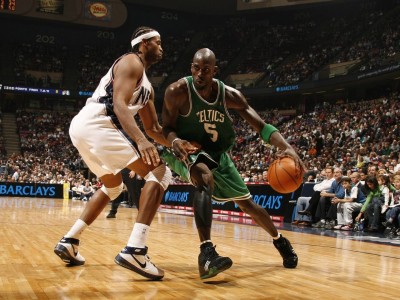 kaiyun入口-当波娃用网球拍砸碎斯坦福桥，爆冷的本质是对人设的酷烈宣战，砸碎斯坦福桥的网球拍——一场对人设的酷烈宣战